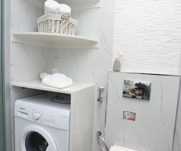 Front Casa Elena Appartement *